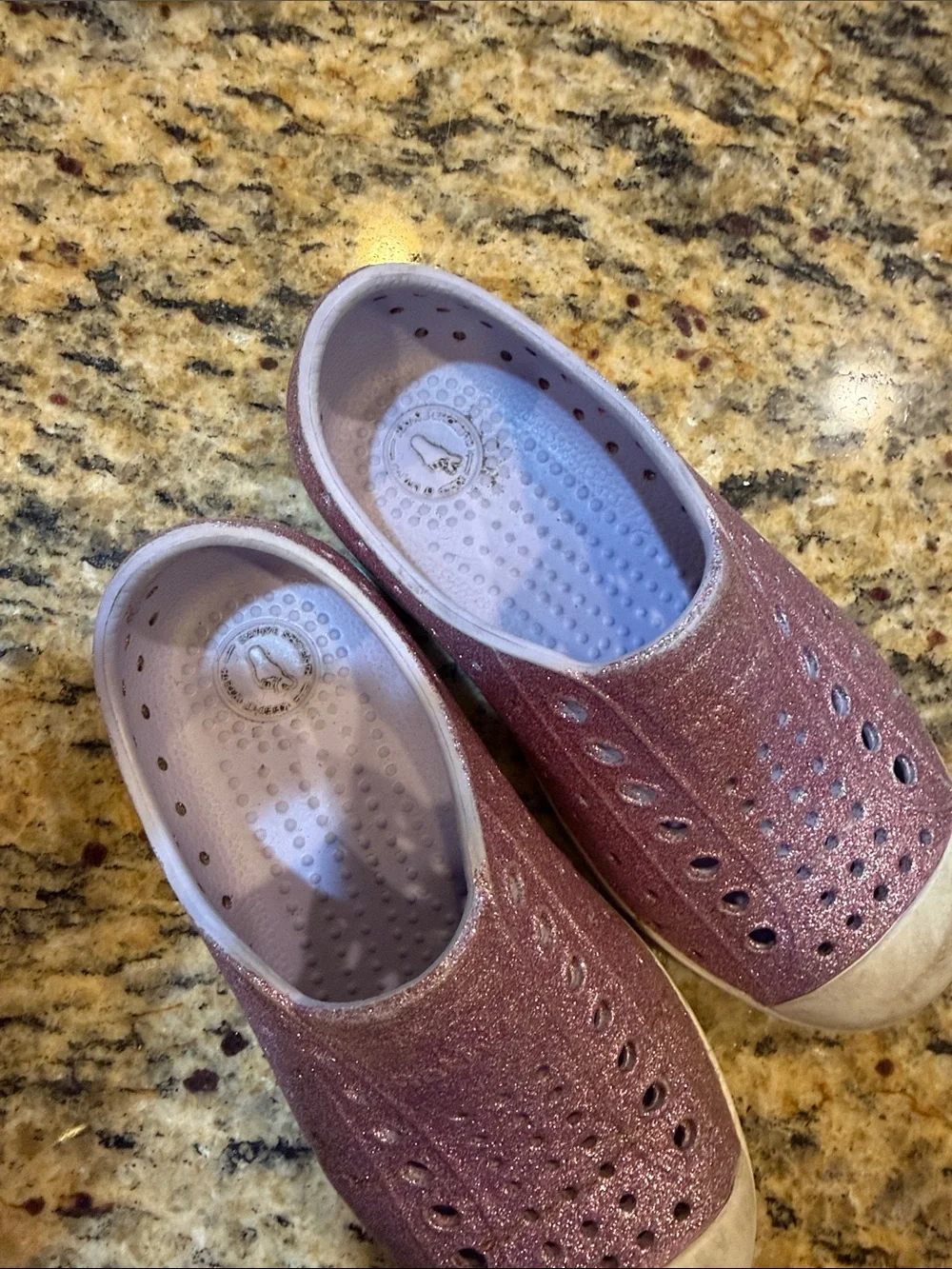 Native Glitter Slip-On Kids - 10